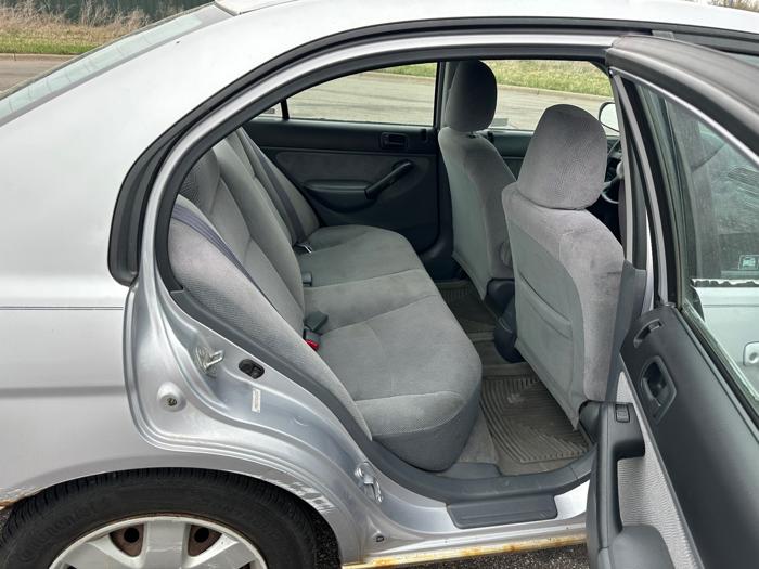 2001 honda civic ex-sedan with 179579 miles for sale near elk-river, minnesota 5e1358f1f6c44db3bdbd8b0c796a4090.jpeg