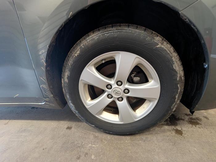 2011 toyota sienna le-8-pass-v6 with 180000 miles for sale near elk-river, minnesota 5e34c1550e604100b1aee9781a833c07.jpg