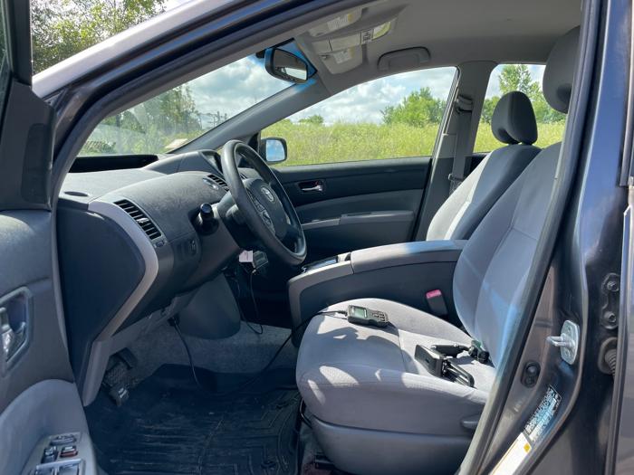 2008 toyota prius 4-door-liftback with 176155 miles for sale near elk-river, minnesota 5e44491a6cb544d9a3f66a85cd6feb97.jpeg