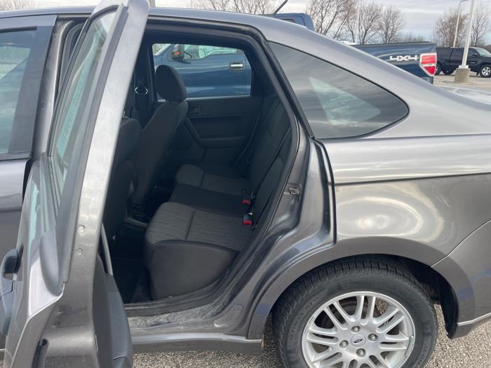 2011 ford focus se-sedan with 129978 miles for sale near rochester, minnesota 5e52ab76a3984538b8399190cf14cacf.jpeg