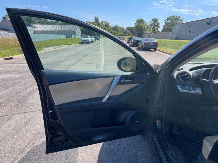 2012 mazda mazda3 s-grand-touring-5-door with 111921 miles for sale near elk-river, minnesota 5e6c30e9efca467fb16154e4179f74e3.jpeg