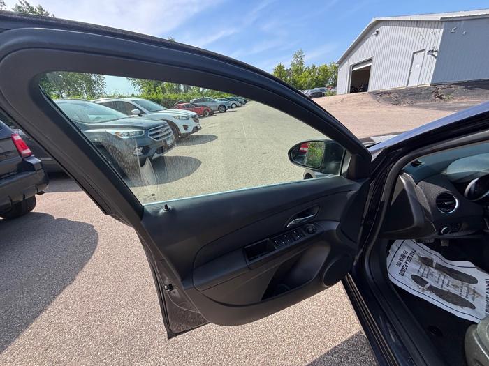 2016 chevrolet cruze-limited 1lt-auto with 66125 miles for sale near savage, minnesota 5e7951421a06430586cae77d44ec0c25.jpeg