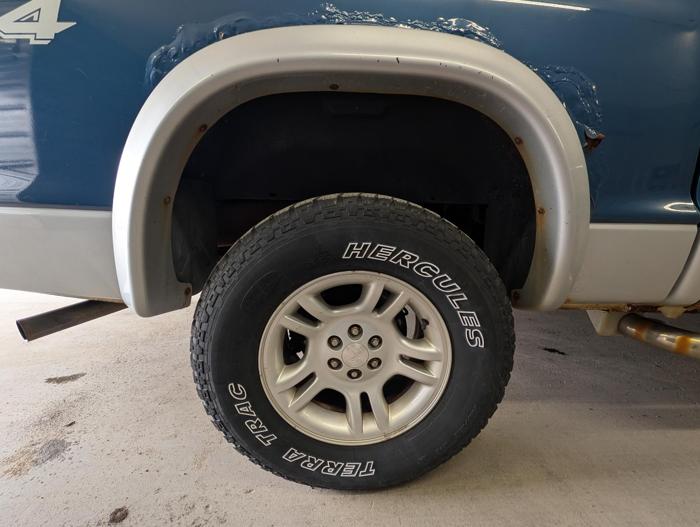 2004 dodge dakota slt-quad-cab-4wd with 188045 miles for sale near elk-river, minnesota 5e865b1d21364b8d8d0f7a73019c0b74.jpg