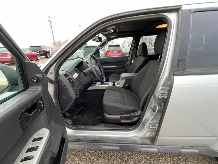 2010 ford escape xlt-fwd with 198885 miles for sale near rochester, minnesota 5ea6e834565f48e6b35ba0457fc15da1.jpeg