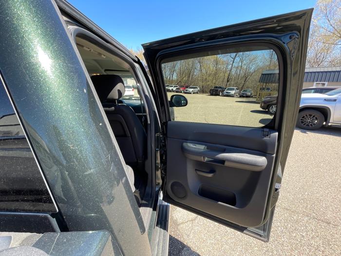 2013 chevrolet silverado-1500 lt-crew-cab-4wd with 223817 miles for sale near brainerd, minnesota 5ea8c0db5dd048538a7d9caf213e005d.jpeg