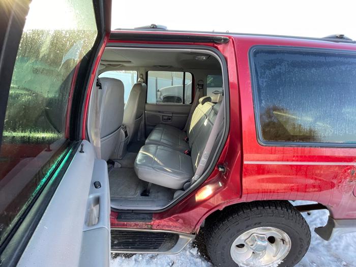 1998 ford explorer xl-4-door-4wd with 232725 miles for sale near elk-river, minnesota 5eb575a0d1c64a809cf146677ac51490.jpeg