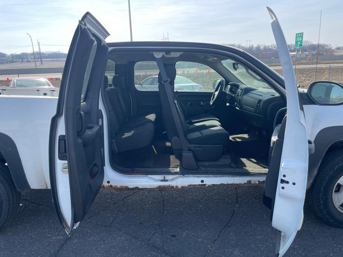 2013 chevrolet silverado-1500 lt-ext.-cab-long-box-4wd with 285563 miles for sale near shakopee, minnesota 5edebf96b0c4400a97018410b0150e69.jpeg