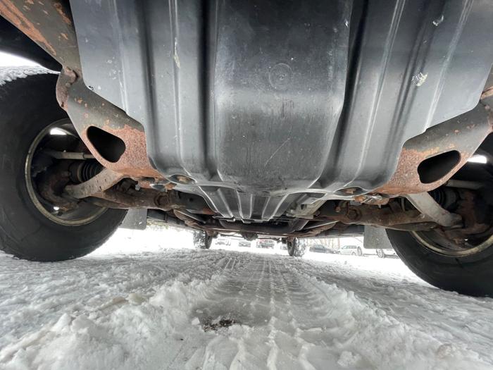 2001 chevrolet tahoe 4wd with 174356 miles for sale near fridley, minnesota 5ee13eef1d754964b83366752741b601.jpeg