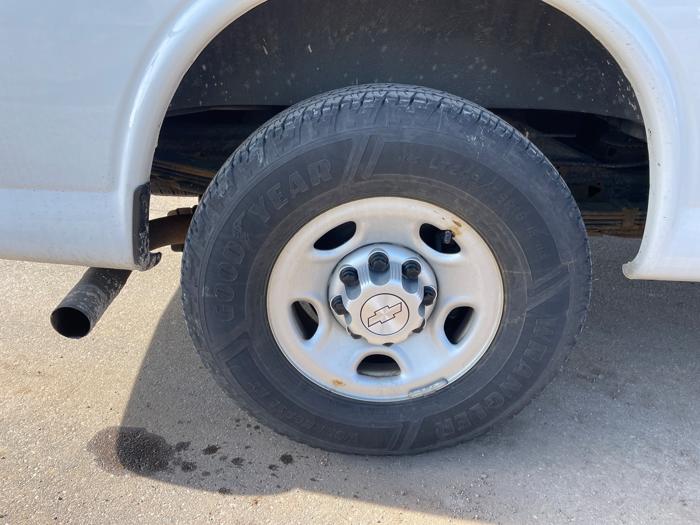 2019 chevrolet express ls-3500-extended with 140538 miles for sale near elk-river, minnesota 5efeb88f48ca48838da918574c8c0c44.jpeg