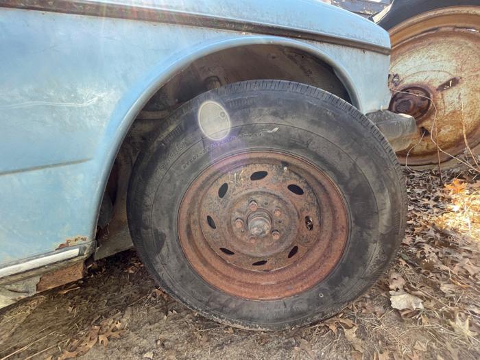 1980 mercedes-benz w123 for sale near columbus, minnesota 5f15136ccf734a028968b07dfefee229.jpeg