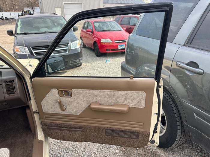 1986 mazda b-series b2000-long-bed-regular-cab with 109470 miles for sale near elk-river, minnesota 5f1cd76f28cb4ea7b7686d61df15f167.jpeg