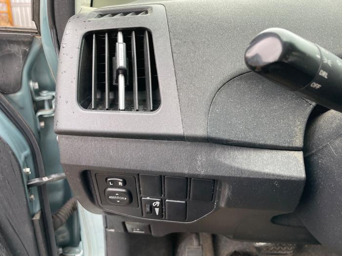 2013 toyota prius prius-iv with 191685 miles for sale near elk-river, minnesota 5f32315b62fc4321932aba7b794f7e23.jpeg