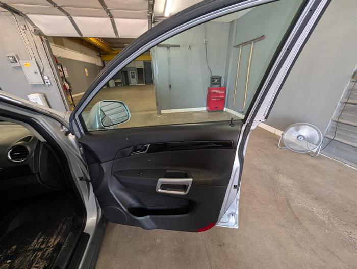 2013 chevrolet captiva-sport 2ls-fwd with 204553 miles for sale near elk-river, minnesota 5f7884348475431f871e710e86d8ba18.jpg