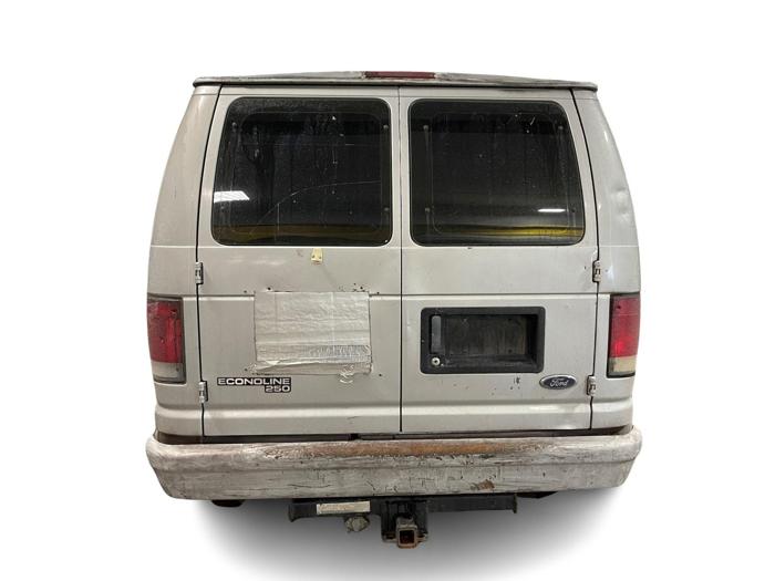1998 ford econoline e250 with 206866 miles for sale near elk-river, minnesota 5fac8c45bda74ca6af23335ca54a29bc.jpg