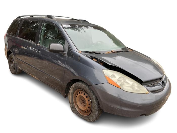 2006 toyota sienna with 146292 miles for sale near elk-river, minnesota 5fc087c7b30540798346aea43bff43fb.jpg