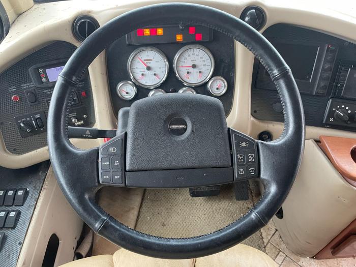 2006 freightliner x-line-motorhome - with 27483 miles for sale near elk-river, minnesota 5fc11a4126f44b1ab43c93eb06c1a153.jpg