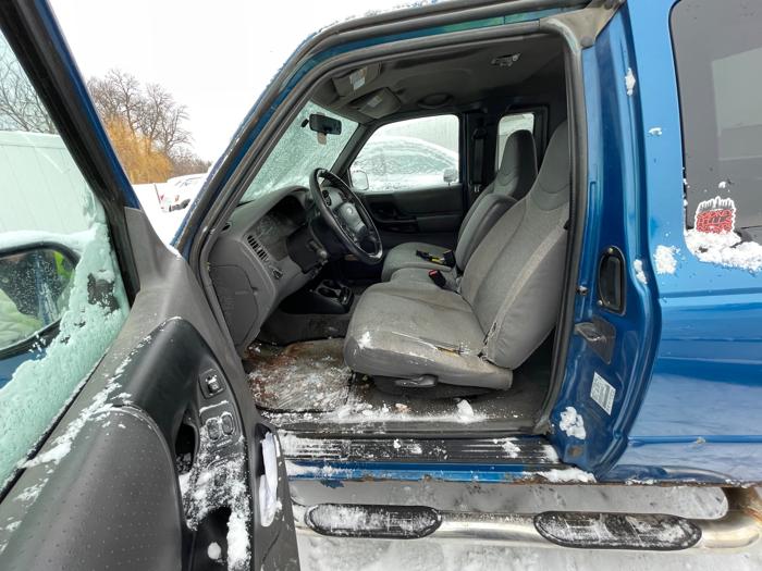 2001 ford ranger edge-supercab-3.0-4wd with 181189 miles for sale near elk-river, minnesota 5fe2196c3184460eb8470fc410d64032.jpeg