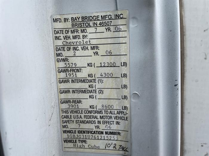 2006 chevrolet express g3500 with 121772 miles for sale near elk-river, minnesota 60166584263d4ab488734f9fad5d4329.jpeg