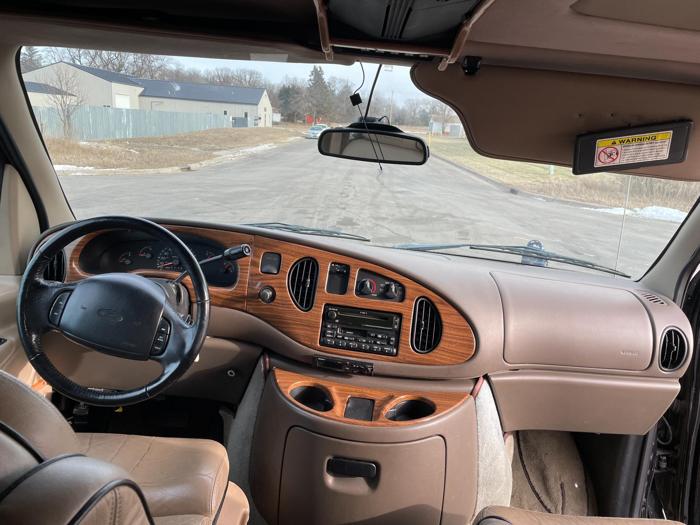 1999 ford e-150 with 89626 miles for sale near elk-river, minnesota 6025e43b2b3b4d2bb4e3ff1d25a39d50.jpg