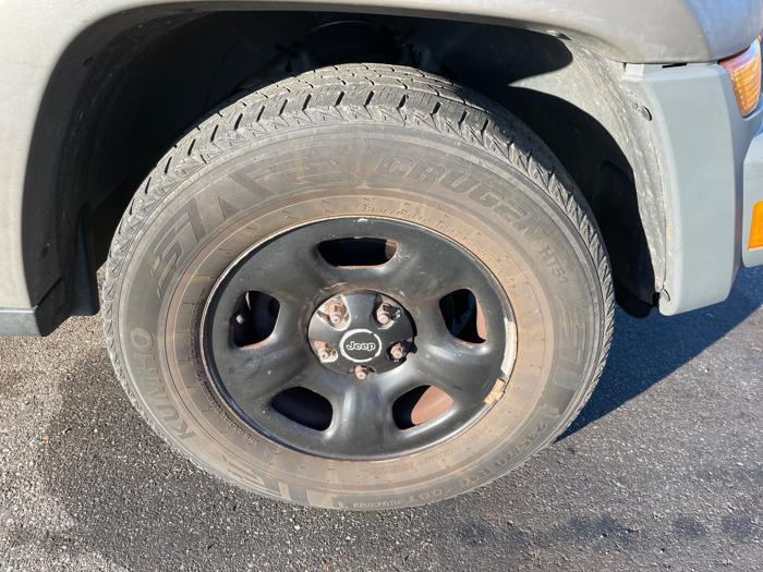 2007 jeep liberty sport-4wd with 179296 miles for sale near elk-river, minnesota 602f3351bde2493ca89aa5d8c5e3a3cb.jpeg