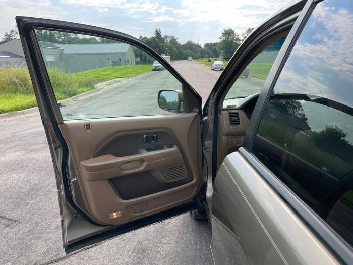 2008 honda pilot vp-4wd with 205136 miles for sale near elk-river, minnesota 60355e5f149a409286d3430a3f75fad9.jpeg