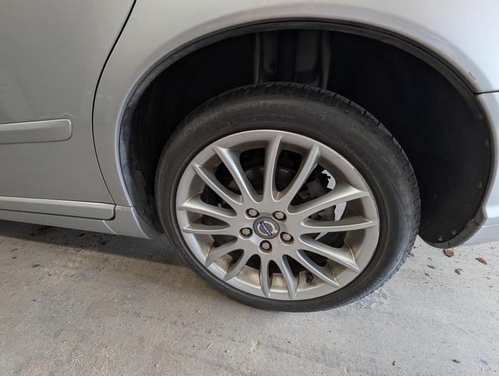 2010 volvo v50 2.4i with 116301 miles for sale near elk-river, minnesota 6037324f53c44e93a78524772840d887.jpg