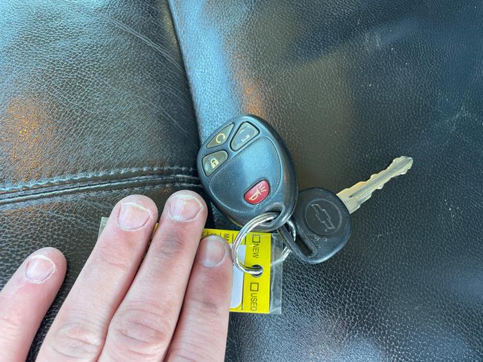 2011 chevrolet silverado-1500 ltz-crew-cab-4wd with 211676 miles for sale near fridley, minnesota 605b615aa655458eaaf44e4bf941b81d.jpeg