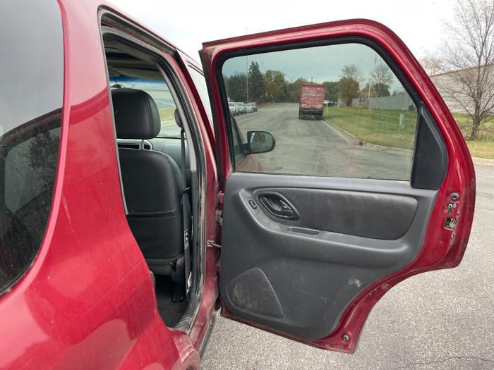 2004 ford escape with 115692 miles for sale near elk-river, minnesota 605cad4613ed4e4dae86660cb16106b4.jpeg