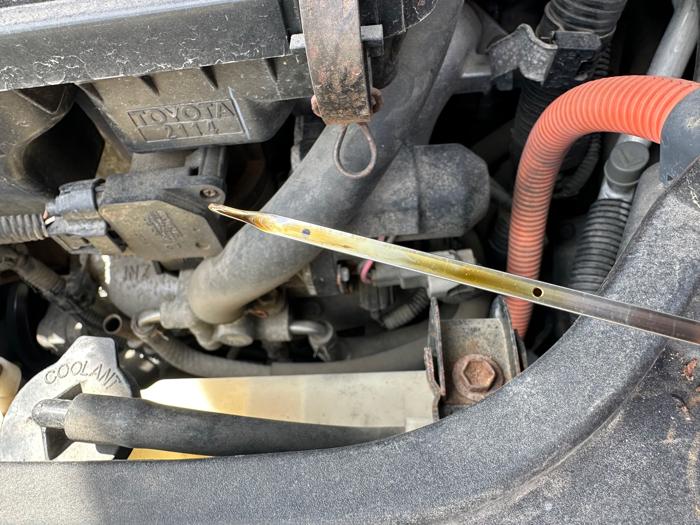 2004 toyota prius 4-door-liftback with 174895 miles for sale near elk-river, minnesota 60982955a4e84b458969213305100e22.jpeg