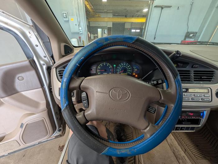 2001 toyota sienna le with 237546 miles for sale near elk-river, minnesota 60cfcdd204554dcc990f0a33287d67e9.jpg