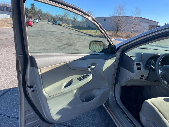 2009 toyota corolla le with 171186 miles for sale near elk-river, minnesota 60eb6037165642728368d24741c01854.jpg