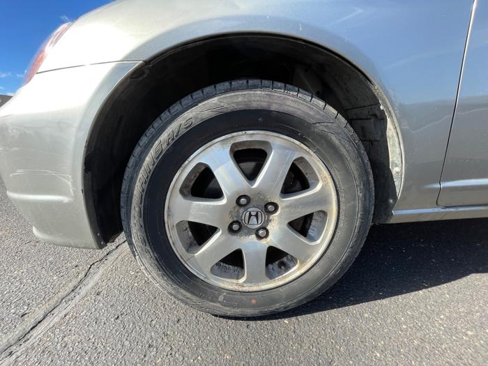 2003 honda civic ex-coupe-4-spd-at with 183652 miles for sale near forest-lake, minnesota 614216ab9ca14e0db9cd63d1566d898b.jpeg