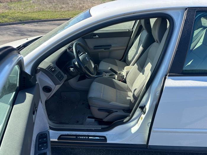 2007 volvo s40 2.4i with 156322 miles for sale near elk-river, minnesota 61516126009e463d979374b30e4f14f1.jpeg