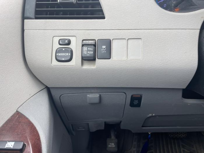 2012 toyota sienna limited-fwd-7-passsenger-v6 with 231545 miles for sale near rochester, minnesota 6166c2e1d58a4df0ba97f4ee7e0266e0.jpeg