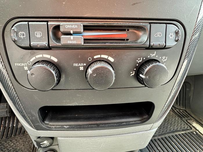 2007 dodge grand-caravan sxt with 150040 miles for sale near elk-river, minnesota 617538eb03af47b793ab73b4b589c600.jpeg