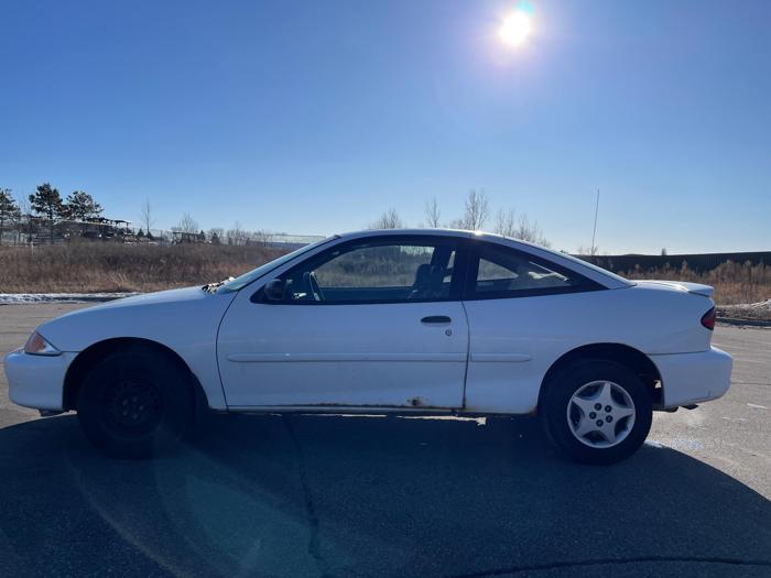 2001 chevrolet cavalier with 179496 miles for sale near elk-river, minnesota 6179b3efa1864758b063bd824278e6ad.jpg