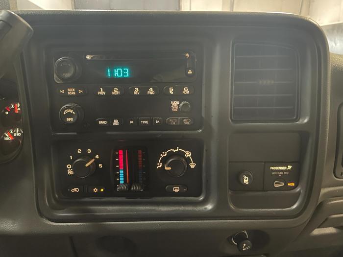 2005 chevrolet silverado-2500hd work-truck with 172710 miles for sale near elk-river, minnesota 618e5a5888a94b05abc5601a2f4a93f5.jpg
