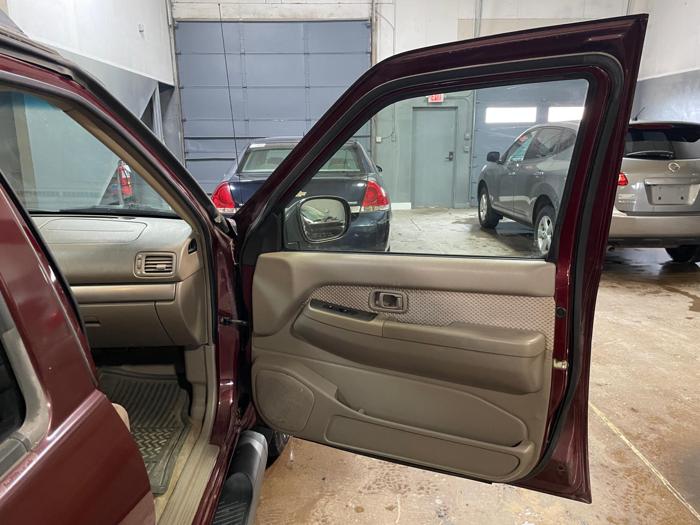 2004 nissan pathfinder se with 180622 miles for sale near elk-river, minnesota 61c6c9ad6133476984225d257ac50457.jpg