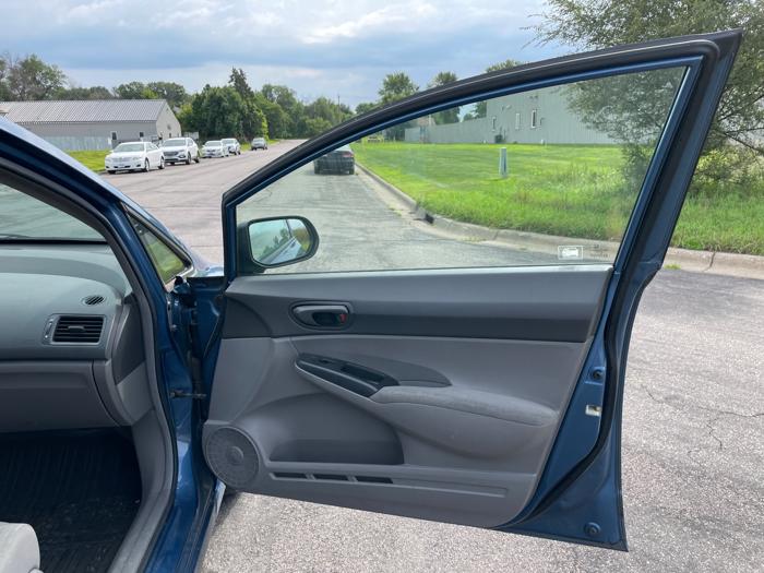 2010 honda civic dx-vp-sedan-5-speed-at with 219582 miles for sale near elk-river, minnesota 61fb24cdb74e4fa4bd63990f212c2251.jpeg