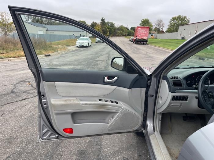 2008 hyundai sonata gls with 351105 miles for sale near elk-river, minnesota 6201dd08d1114fb2990f973c0c4d1810.jpeg