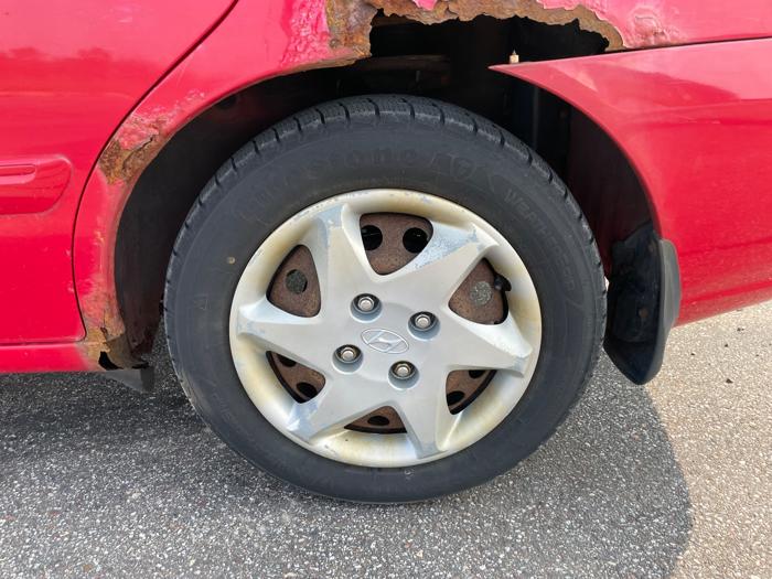 2005 hyundai elantra gls-4-door with 171647 miles for sale near elk-river, minnesota 62439a4e32774ad598d4eef2f6f76125.jpeg