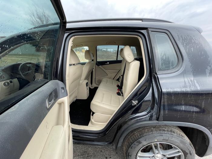 2016 volkswagen tiguan se-4motion with 179663 miles for sale near elk-river, minnesota 62497ef0fa834872b68bc71ca47d7aef.jpeg