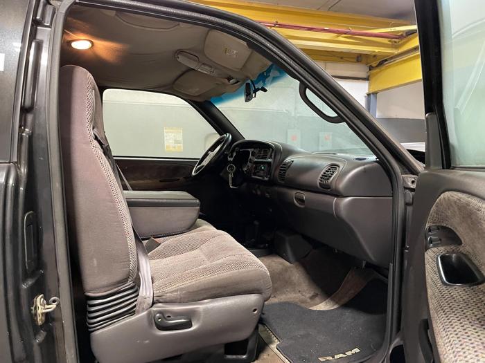 1999 dodge ram 2500 with 141792 miles for sale near elk-river, minnesota 626f1f66fb9e4a91b11c67557bfb2e01.jpg