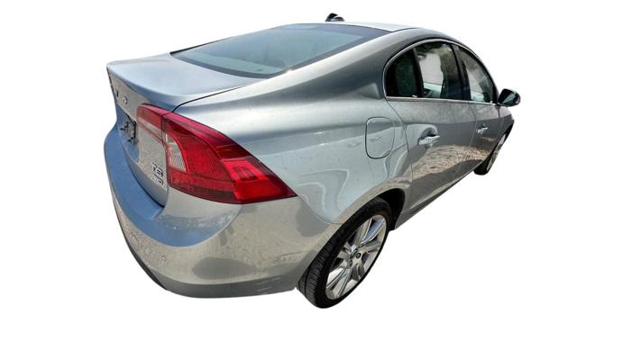 2012 volvo s60 t6-awd with 102795 miles for sale near elk-river, minnesota 629ee0b118a448e0bf79b5beb0b6e192.jpg