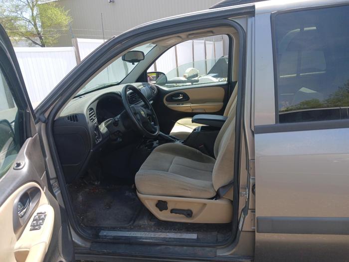 2005 chevrolet trailblazer ls-4wd for sale near elk-river, minnesota 62ddbdfb4ff746debbf9aca084420dc9.jpg