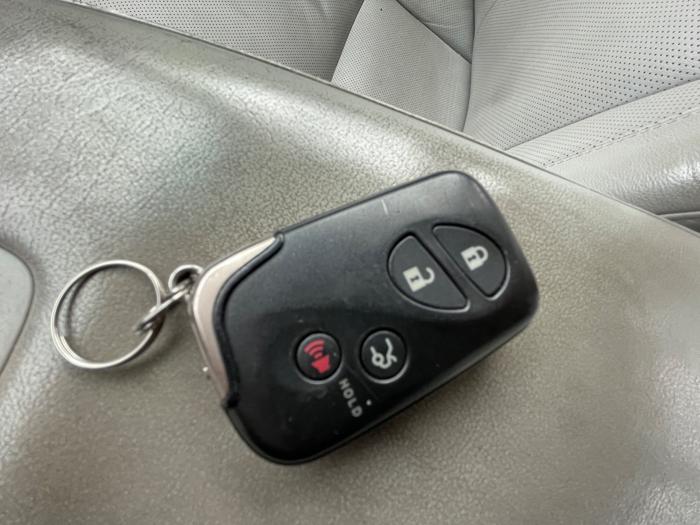 2008 lexus es-350 sedan with 204961 miles for sale near elk-river, minnesota 62f0e13cc1374d9ea8065934caf7d411.jpeg