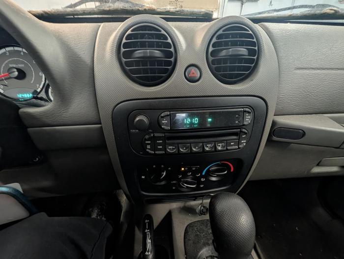 2007 jeep liberty sport-4wd with 124882 miles for sale near elk-river, minnesota 62f803aee1854377aa97a8543689d2ec.jpg