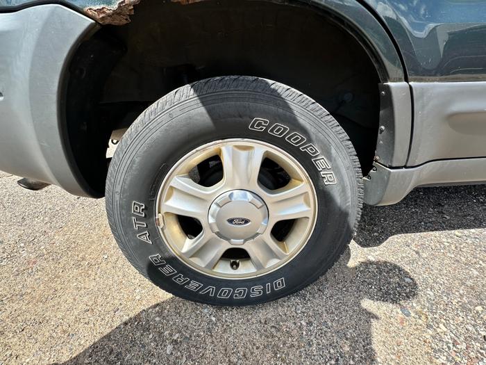 2003 ford escape xlt-popular-2-4wd with 165026 miles for sale near elk-river, minnesota 633de3c038514641ab213893bc0fc9d5.jpeg