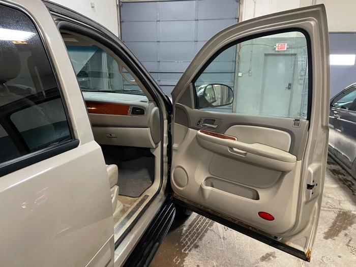 2008 gmc yukon slt with 272629 miles for sale near elk-river, minnesota 635cb27d6e6f4f65bcc5618d0bb3f289.jpg