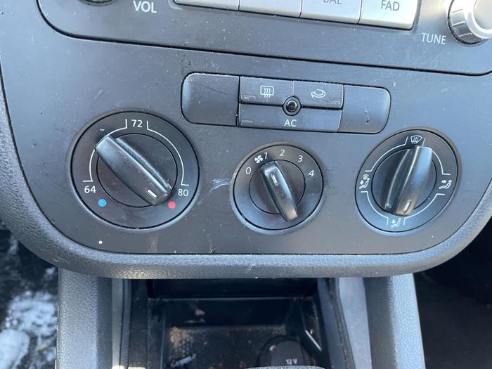2007 volkswagen jetta 2.5 with 114381 miles for sale near elk-river, minnesota 6390e295f5fb45468d3766618538c9a4.jpg
